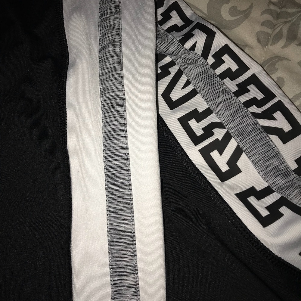 VS Pink leggings